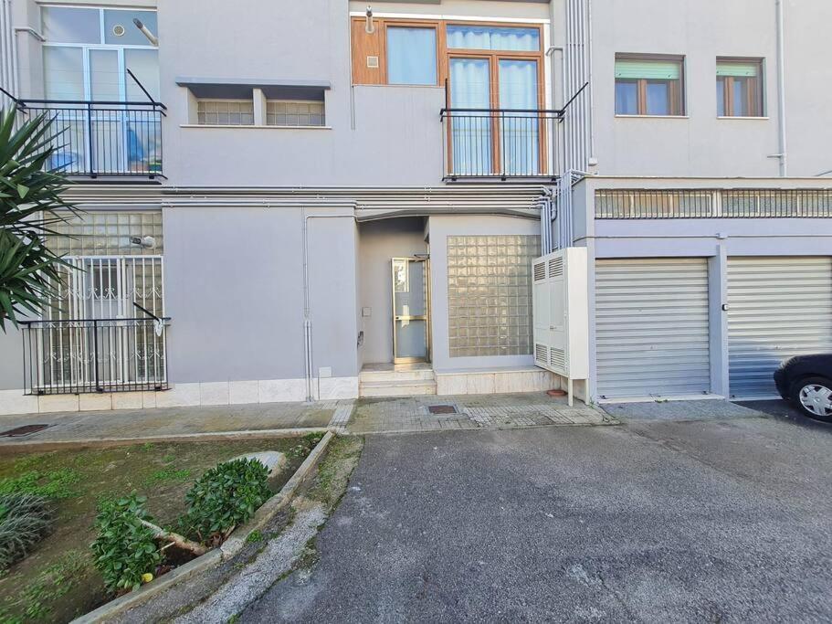 Hiera' Apartment Lecce Bagian luar foto