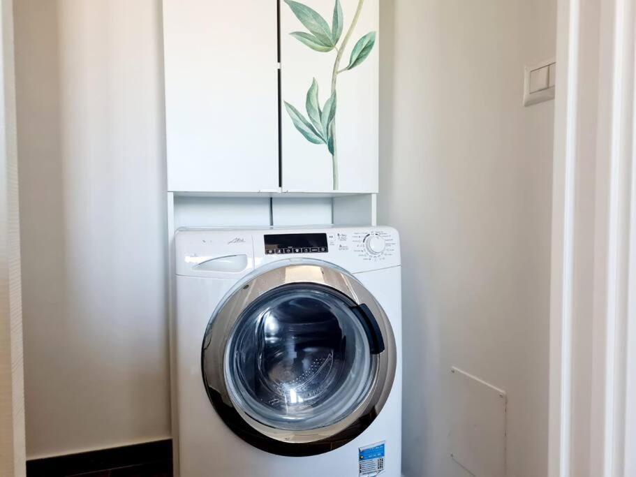 Hiera' Apartment Lecce Bagian luar foto
