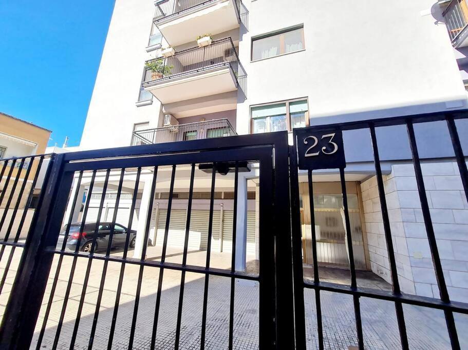 Hiera' Apartment Lecce Bagian luar foto